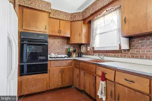 1809 New Hope St, Norristown, PA 19401 - Photo 9