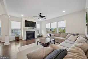 405 Sanctuary Ct, North Wales, PA 19454 - Photo 5