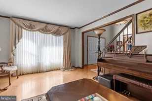 15 Roy Ln, Huntingdon Valley, PA 19006 - Photo 7