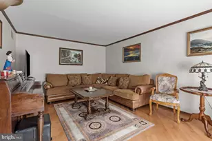 15 Roy Ln, Huntingdon Valley, PA 19006 - Photo 9