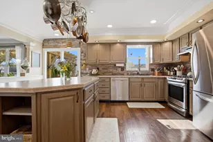 103 Abbey Ln, Telford, PA 18969 - Photo 7