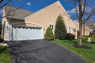 84 Wheatsheaf Ln, Norristown, PA 19403 - Photo 3