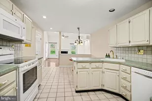 129 Pinecrest Ln, Lansdale, PA 19446 - Photo 5