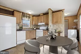 77 Ivy Cir, Norristown, PA 19403 - Photo 9