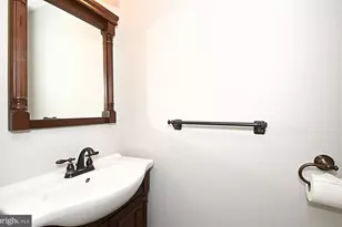 402 Jene Ct, North Wales, PA 19454 - Photo 9