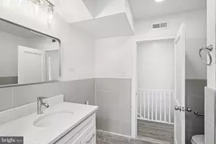 1827 W Cheltenham Ave, Elkins Park, PA 19027 - Photo 15