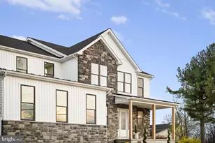 906 S Collegeville Rd, Phoenixville, PA 19460 - Photo 3