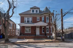 122 E 3rd St, Pottstown, PA 19464 - Photo 1