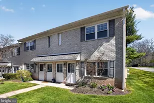 111 Hampstead Dr, Ambler, PA 19002 - Photo 3