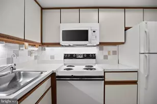 111 Hampstead Dr, Ambler, PA 19002 - Photo 13