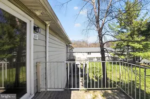 111 Hampstead Dr, Ambler, PA 19002 - Photo 27