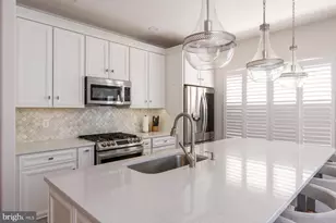 202 Holbrook Ln, Gilbertsville, PA 19525 - Photo 3