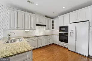 590 Farmdale Cir, Blue Bell, PA 19422 - Photo 13