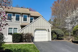 290 Tulip Tree Ct, Blue Bell, PA 19422 - Photo 3