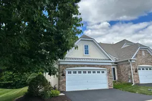 377 Brittany Ct, Souderton, PA 18964 - Photo 3
