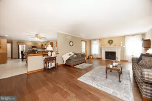 2951 Burton Dr, Gilbertsville, PA 19525 - Photo 9