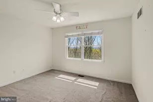 2106 Peregrine Cir, Norristown, PA 19403 - Photo 27