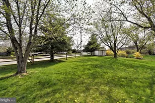 2821 N Ford Dr, Hatfield, PA 19440 - Photo 25