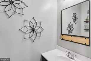 1498 Laura Ln, Pottstown, PA 19464 - Photo 15