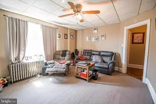 82 Main St, Pennsburg, PA 18073 - Photo 33