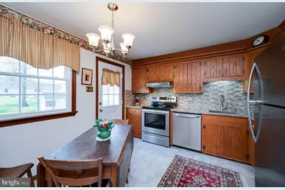 215 E Spruce Street, Gilbertsville, PA 19525 - Photo 13