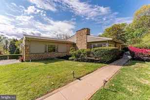 266 Tomkenn Rd, Wynnewood, PA 19096 - Photo 3