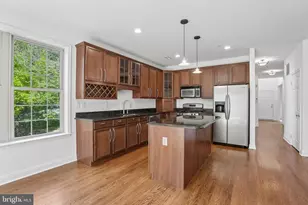 310 Barefield Ln, Conshohocken, PA 19428 - Photo 7