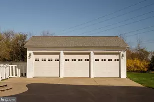 614 Glenview Dr, Horsham, PA 19044 - Photo 9