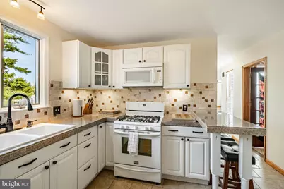 2190 E Buck Road, Pennsburg, PA 18073 - Photo 27
