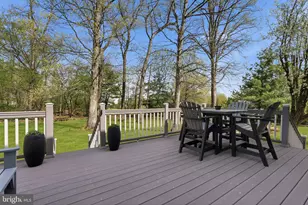 327 Abbey Ln, Lansdale, PA 19446 - Photo 17
