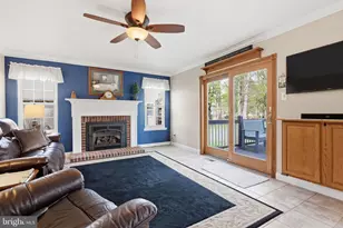 327 Abbey Ln, Lansdale, PA 19446 - Photo 15