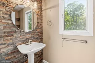 4908 Martha Ln, Schwenksville, PA 19473 - Photo 17