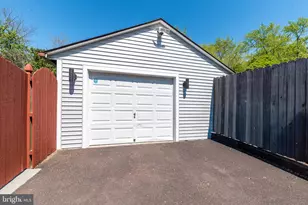 1605 N Line St, Lansdale, PA 19446 - Photo 15