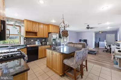 2128 Sunnyside Avenue, Pottstown, PA 19464 - Photo 3