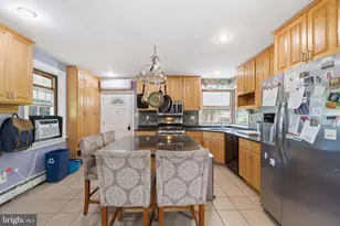 2128 Sunnyside Ave, Pottstown, PA 19464 - Photo 7