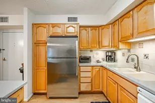 10719 Valley Forge Cir, King of Prussia, PA 19406 - Photo 17