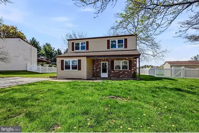 140 Wildflower Drive, Plymouth Meeting, PA 19462 - Photo 3