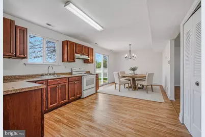 140 Wildflower Drive, Plymouth Meeting, PA 19462 - Photo 7