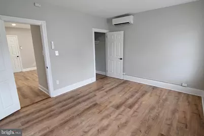 37 W 6th Street, Bridgeport, PA 19405 - Photo 9