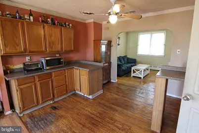 337 E 9th Avenue, Conshohocken, PA 19428 - Photo 3