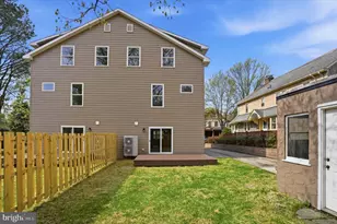 425 Grove Pl, Narberth, PA 19072 - Photo 3