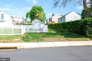 298 Summit Ave, Conshohocken, PA 19428 - Photo 15