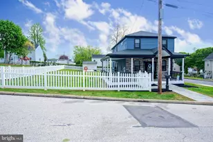 298 Summit Ave, Conshohocken, PA 19428 - Photo 3
