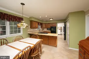 492 Brights Ln, Blue Bell, PA 19422 - Photo 9