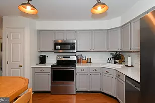 201 Essex Ct, Lansdale, PA 19446 - Photo 5