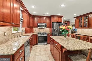 450 Dundee Dr, Blue Bell, PA 19422 - Photo 23