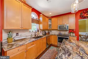 125 Summer Hill Dr, Gilbertsville, PA 19525 - Photo 11