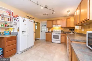 504 Green St, Green Lane, PA 18054 - Photo 17