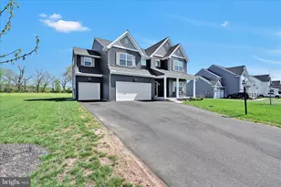 120 Cori Dr, Gilbertsville, PA 19525 - Photo 3