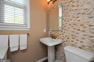235 Pinecrest Ln, Lansdale, PA 19446 - Photo 19